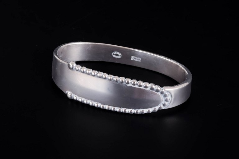 Georg Jensen Kugle, sjælden servietring.