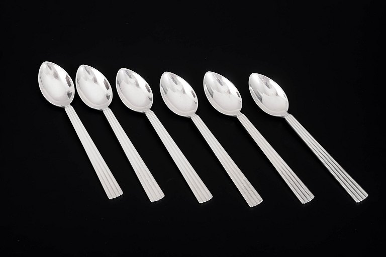 Georg Jensen Bernadotte, sæt med seks kaffeskeer.