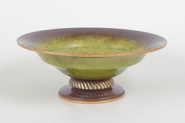 Ildfast, stor dansk Art Deco-skål i bronze.