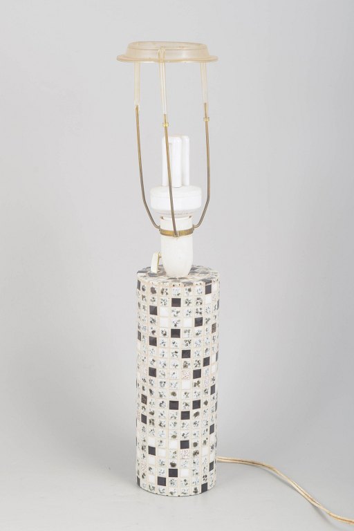 Italiensk mosaiklampe i keramik.