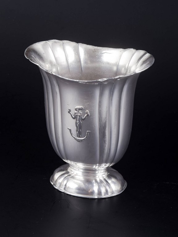 Svensk klassicistisk vase i tin.