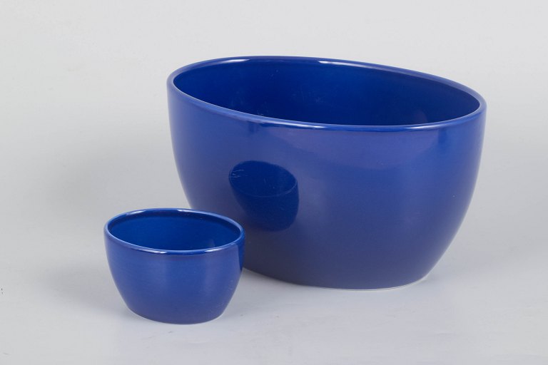 Ursula Munch-Petersen for Royal Copenhagen, sæt med to skåle.