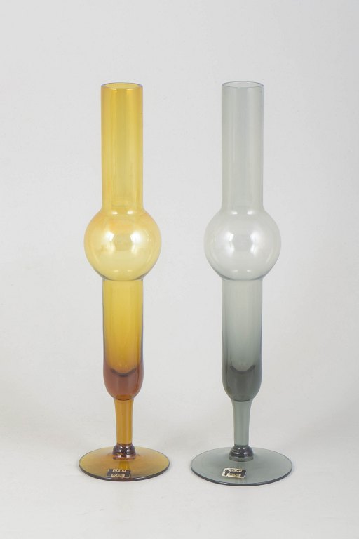 Bengt Orup for Hyllinge Glasbruk, sæt med to kunstglasvaser.