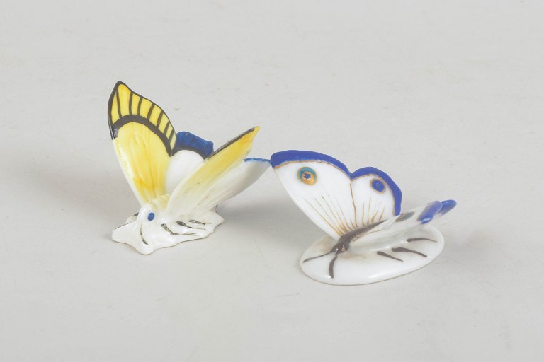 Karl Ens for Volkstedt, par sommerfuglefigurer i art deco-stil.